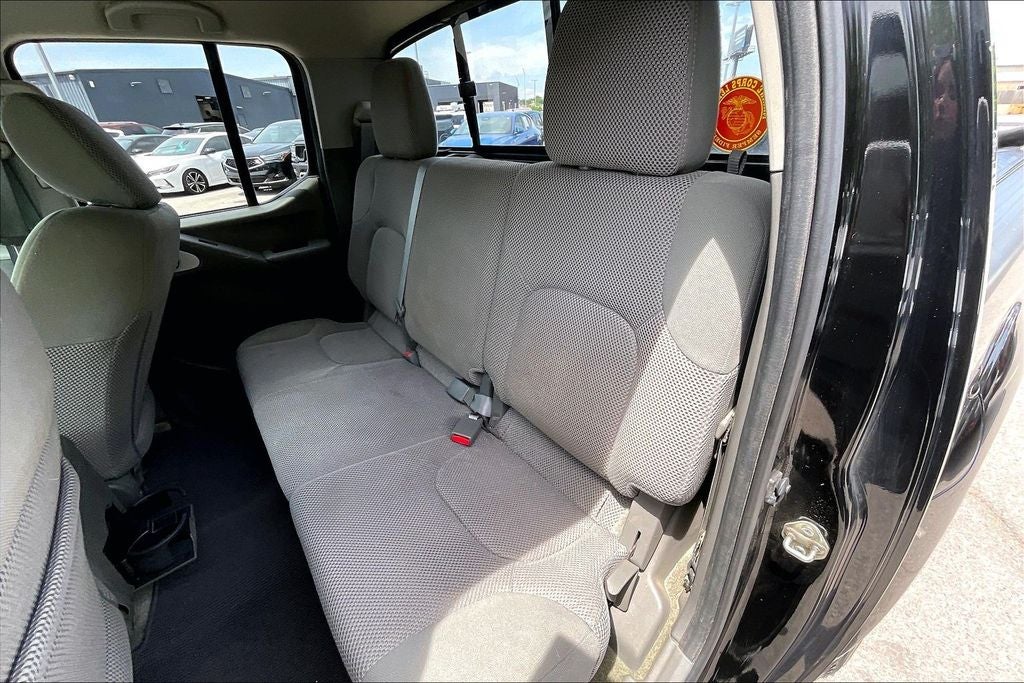 2016 Nissan Frontier SV