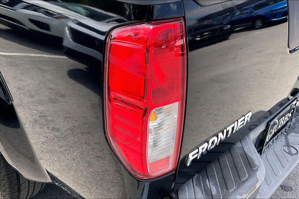 2016 Nissan Frontier SV