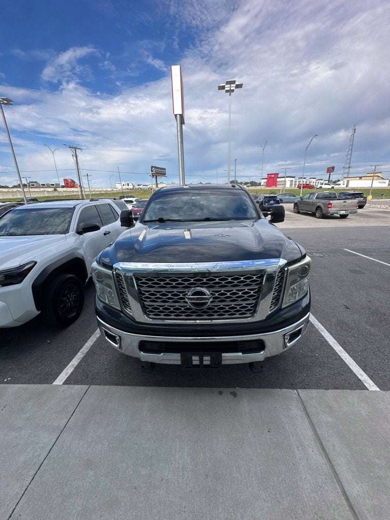 2016 Nissan Titan XD SL
