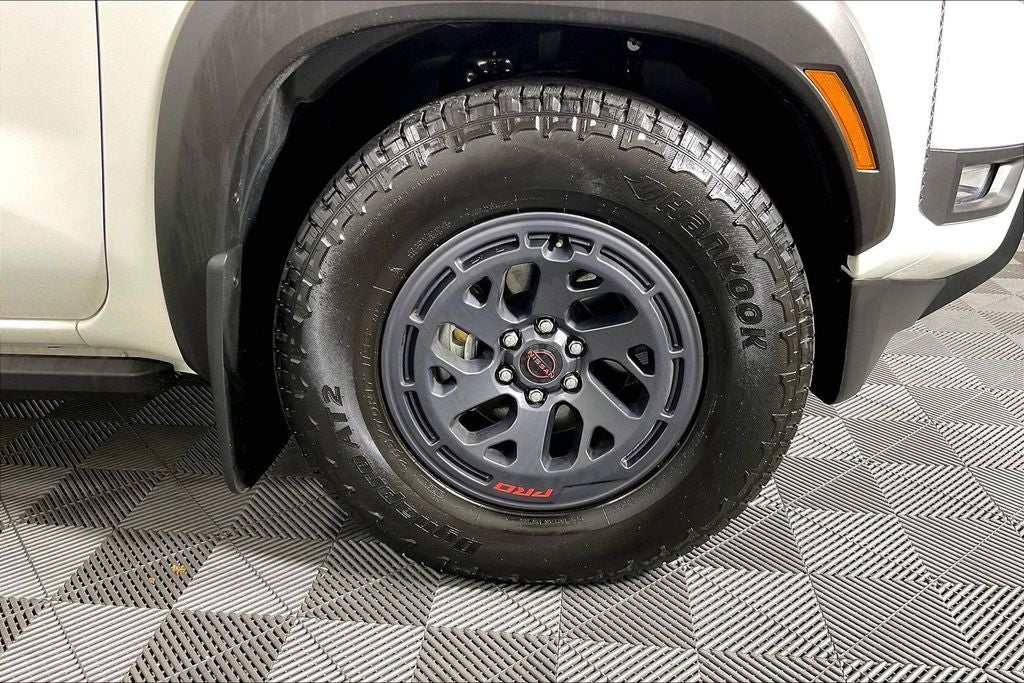 2025 Nissan Frontier Crew Cab PRO-X®