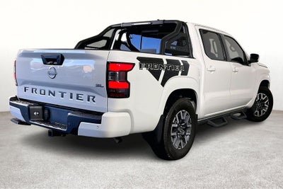 2024 Nissan Frontier SL
