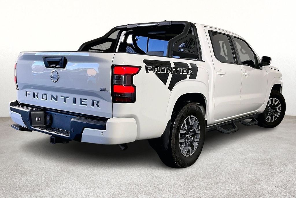 2024 Nissan Frontier SL