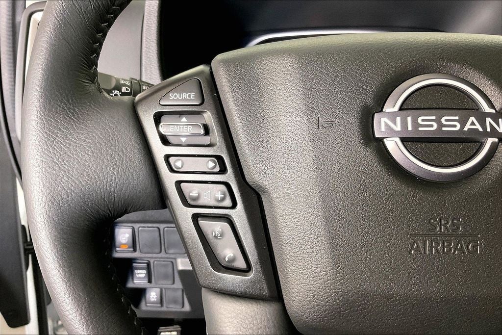 2024 Nissan Frontier SL