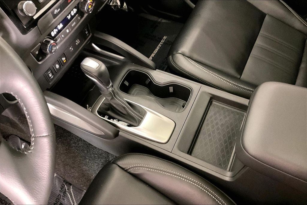 2024 Nissan Frontier SL