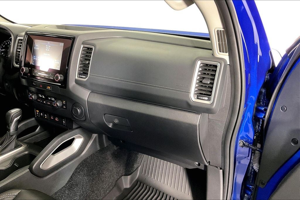 2024 Nissan Frontier Crew Cab SL
