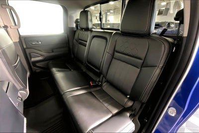 2024 Nissan Frontier Crew Cab SL