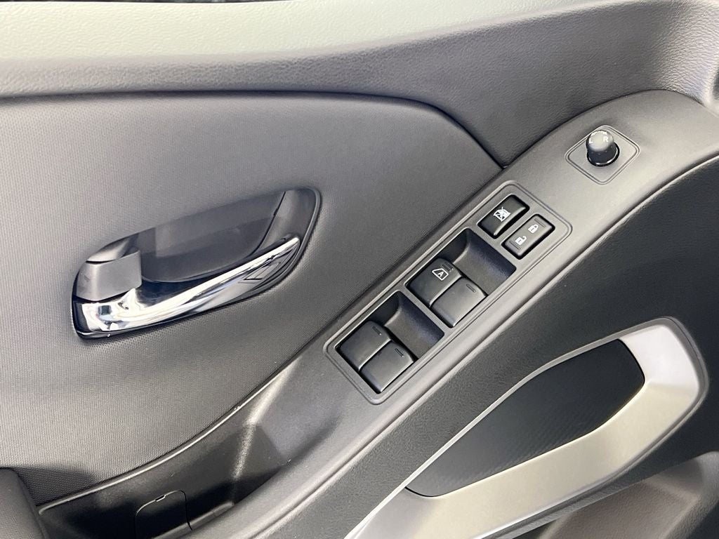 2024 Nissan Frontier Crew Cab SL