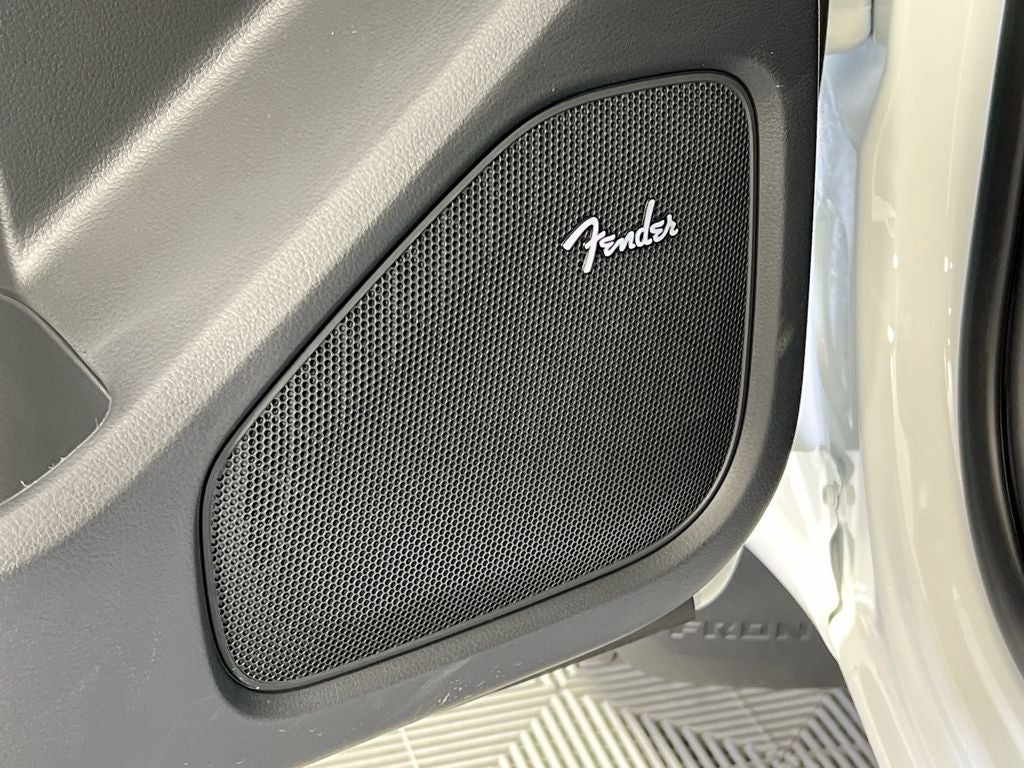 2024 Nissan Frontier Crew Cab SL