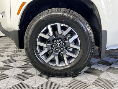 2024 Nissan Frontier Crew Cab SL