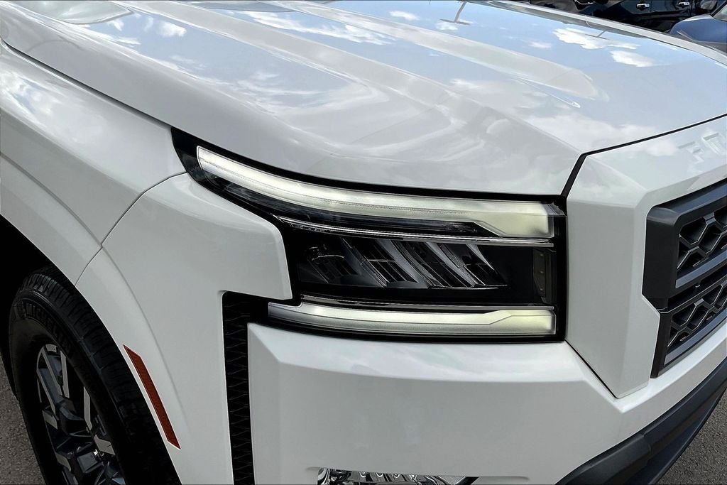 2024 Nissan Frontier Crew Cab SL