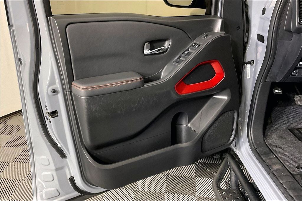 2023 Nissan Frontier PRO-X