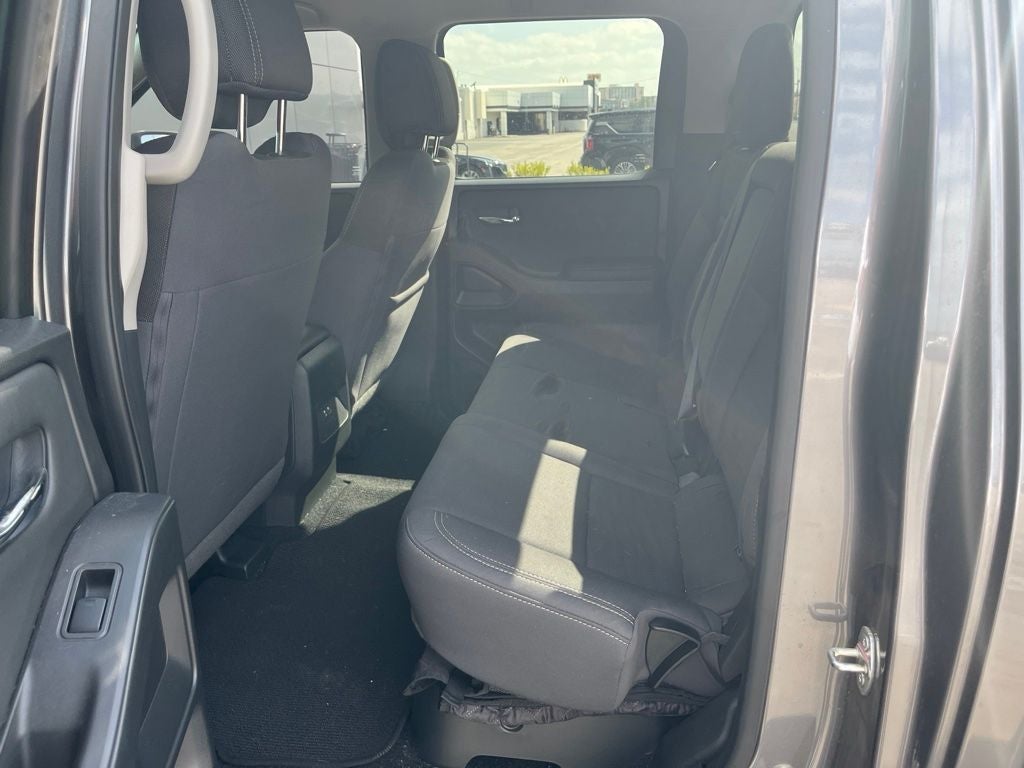2024 Nissan Frontier SV