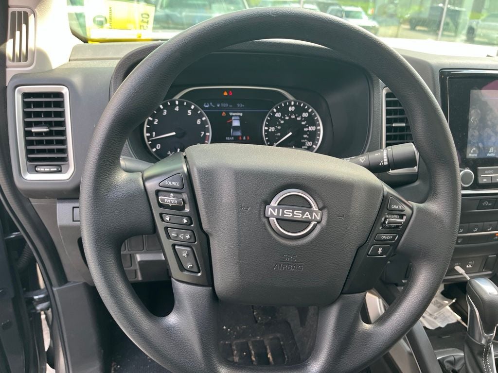 2024 Nissan Frontier SV