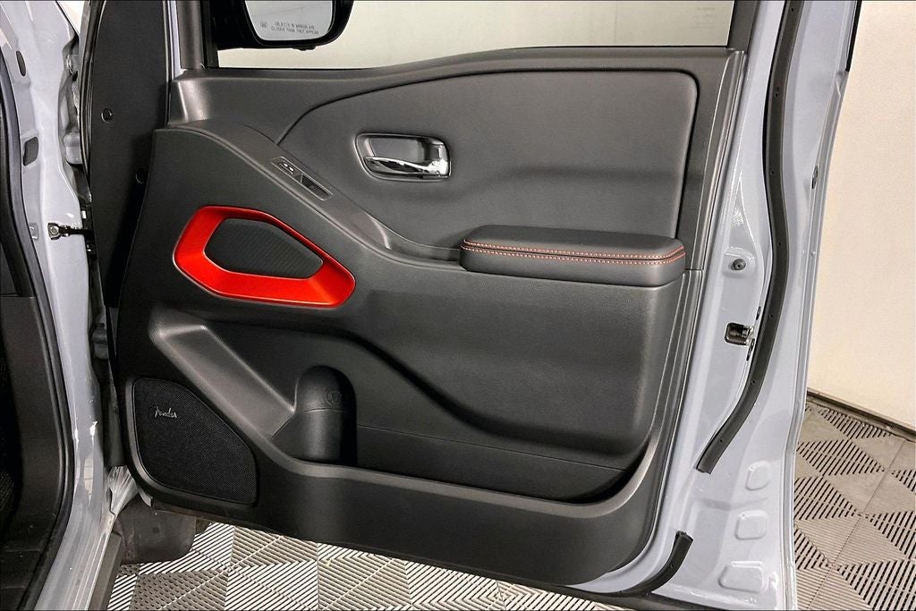 2025 Nissan Frontier Crew Cab PRO-X®