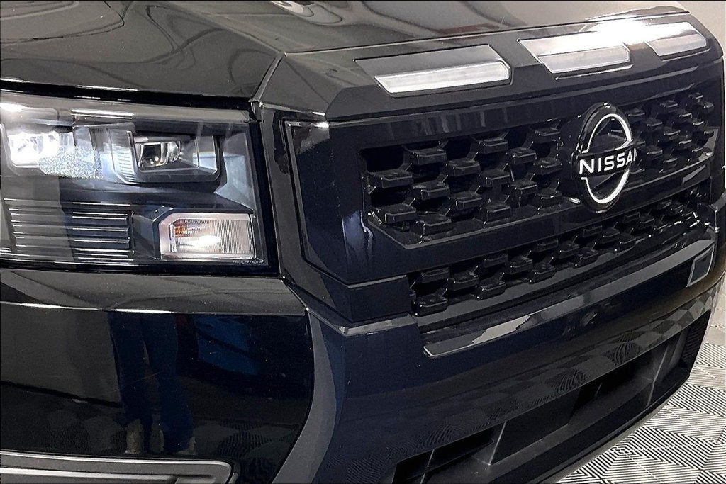 2027 Nissan Frontier Crew Cab SV