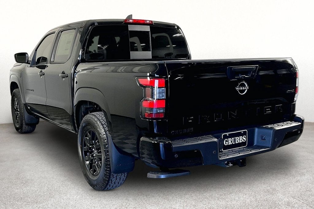 2027 Nissan Frontier Crew Cab SV