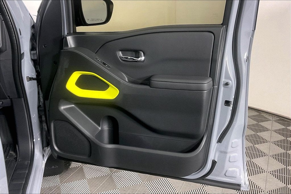 2027 Nissan Frontier Crew Cab SV