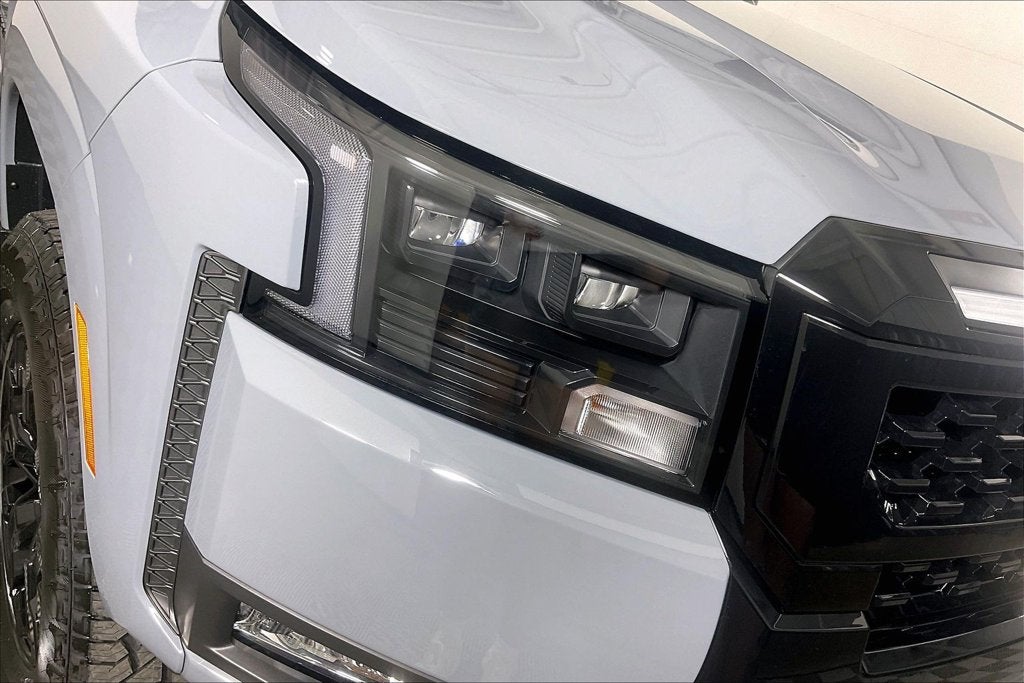 2027 Nissan Frontier Crew Cab SV