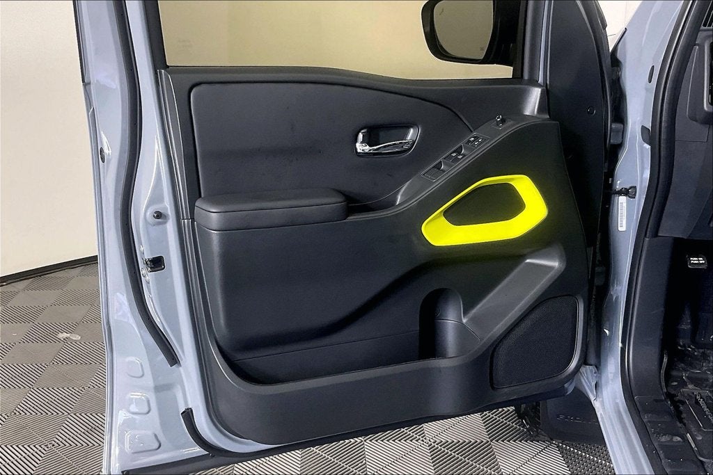 2027 Nissan Frontier Crew Cab SV