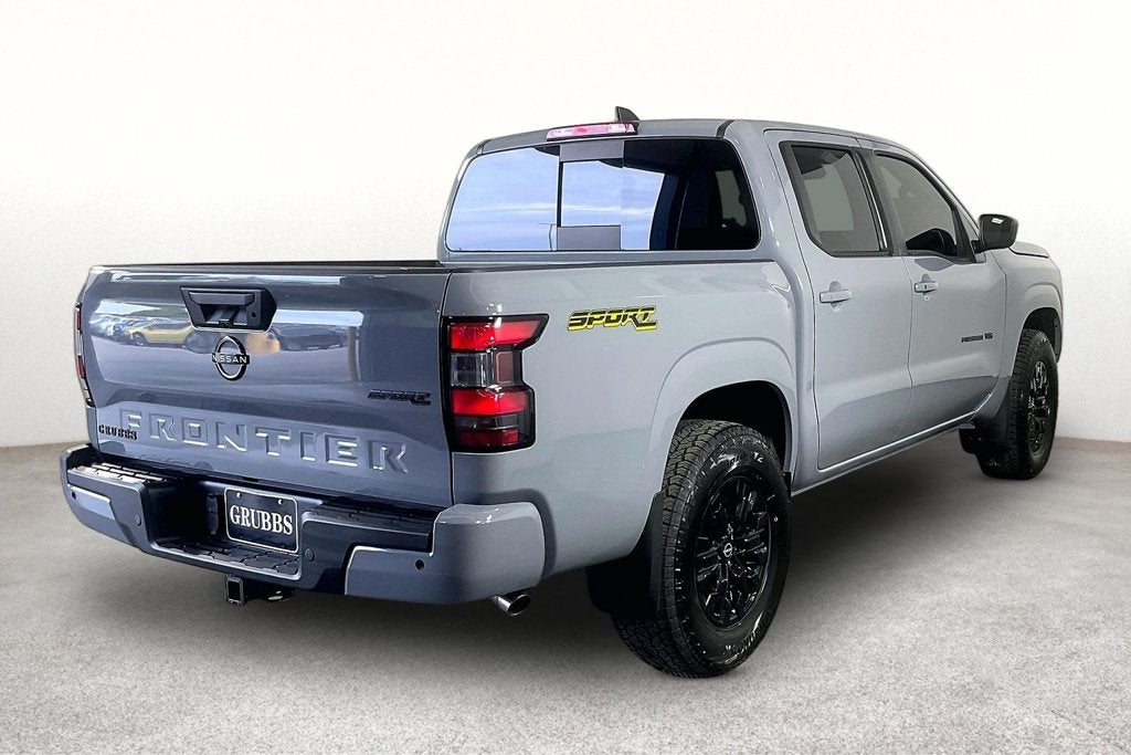 2027 Nissan Frontier Crew Cab SV