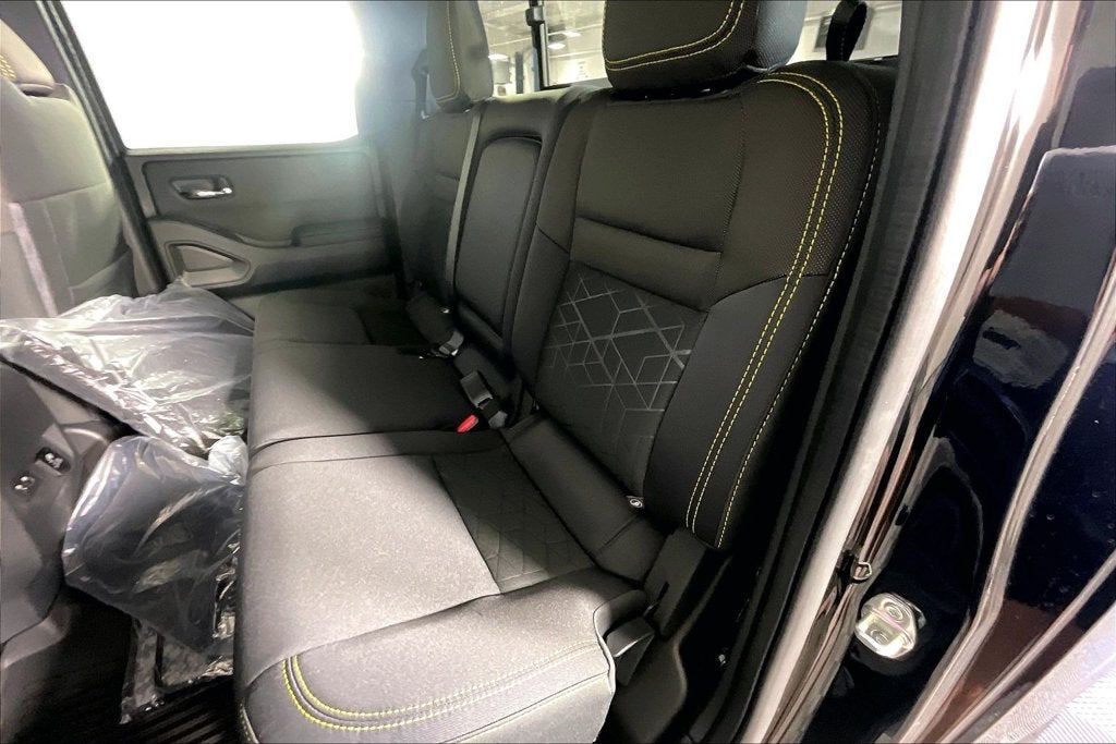 2027 Nissan Frontier SV