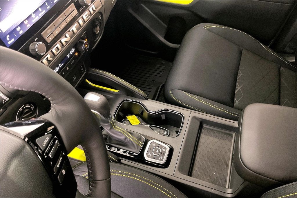 2027 Nissan Frontier SV
