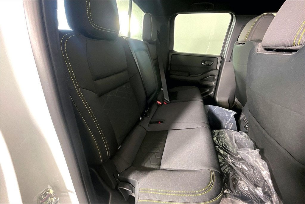 2027 Nissan Frontier SV