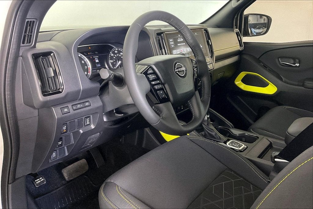 2027 Nissan Frontier SV