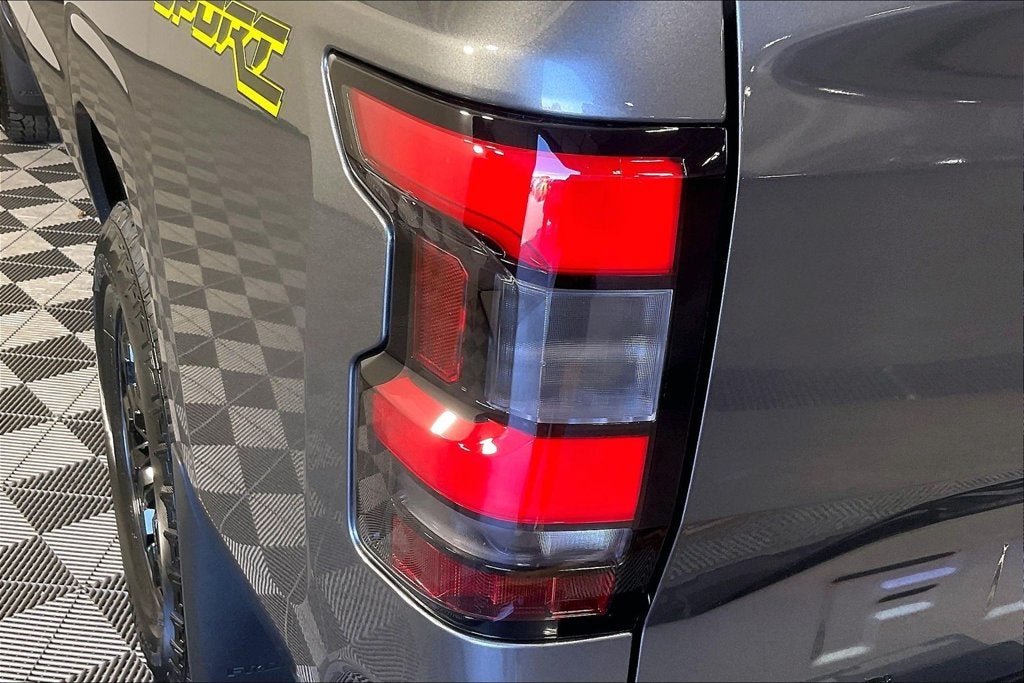 2027 Nissan Frontier SV