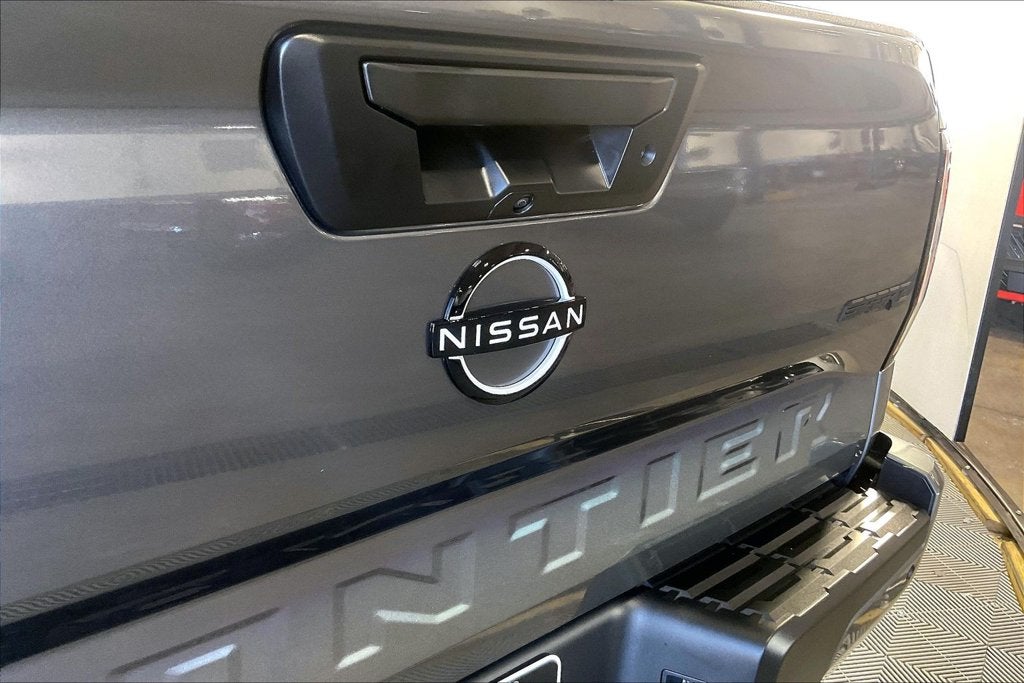 2027 Nissan Frontier SV