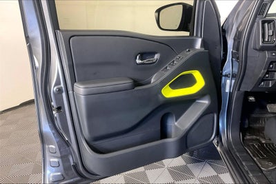 2027 Nissan Frontier SV