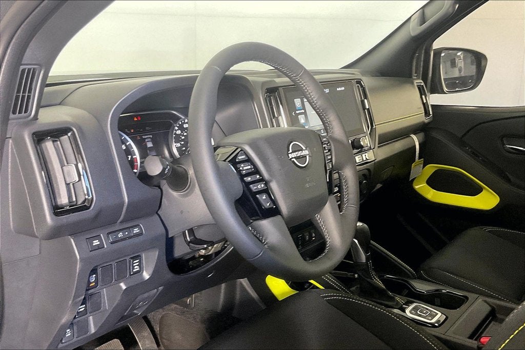 2027 Nissan Frontier SV