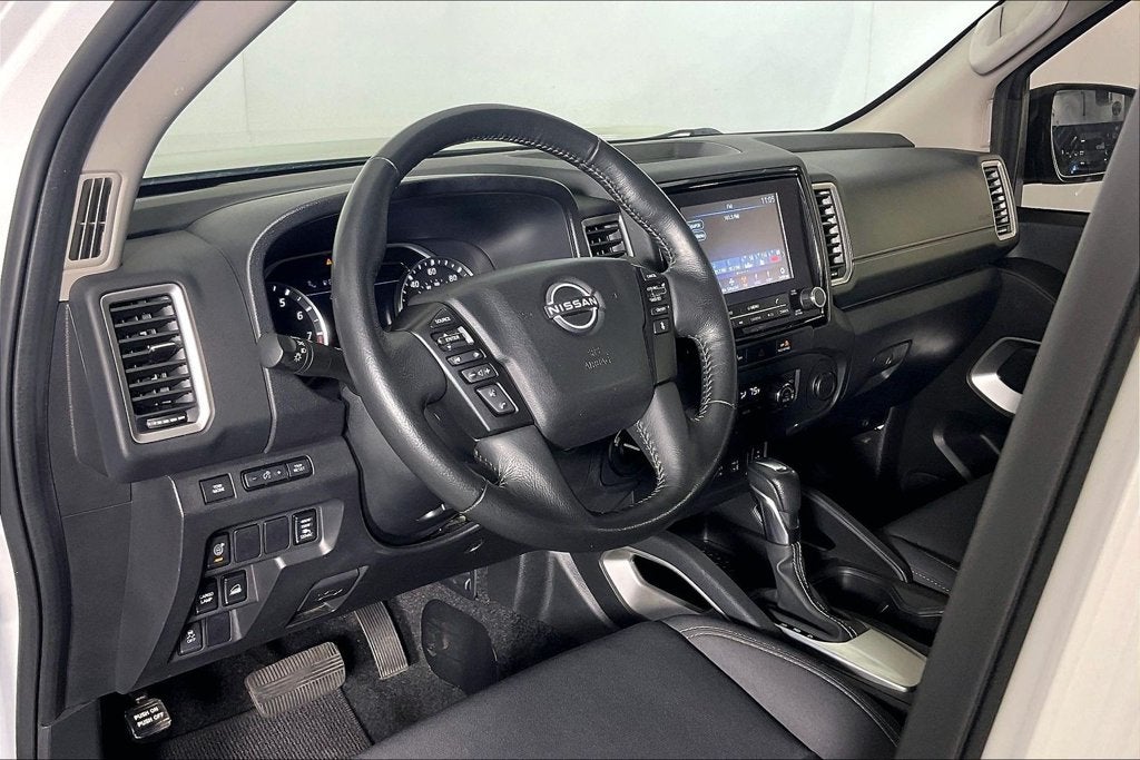 2024 Nissan Frontier SV