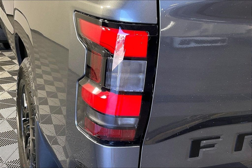 2027 Nissan Frontier Crew Cab SV