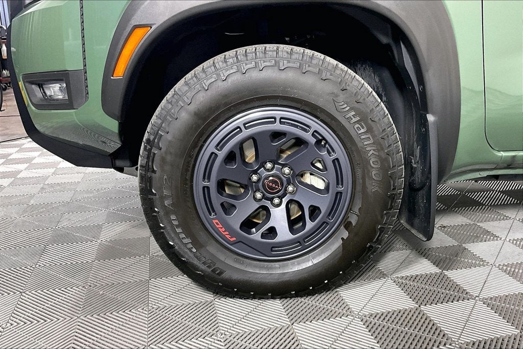 2025 Nissan Frontier PRO-4X