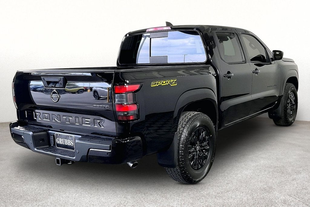 2027 Nissan Frontier Crew Cab SV