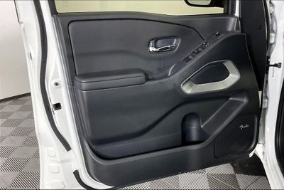 2025 Nissan Frontier Crew Cab SV