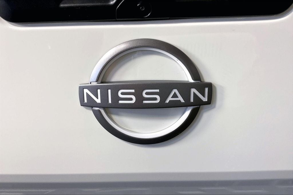 2025 Nissan Frontier Crew Cab SV