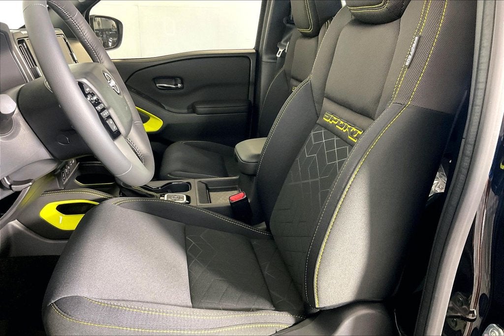 2027 Nissan Frontier SV