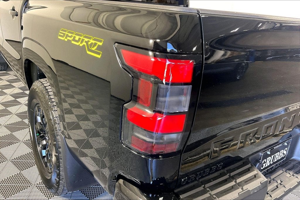 2027 Nissan Frontier SV