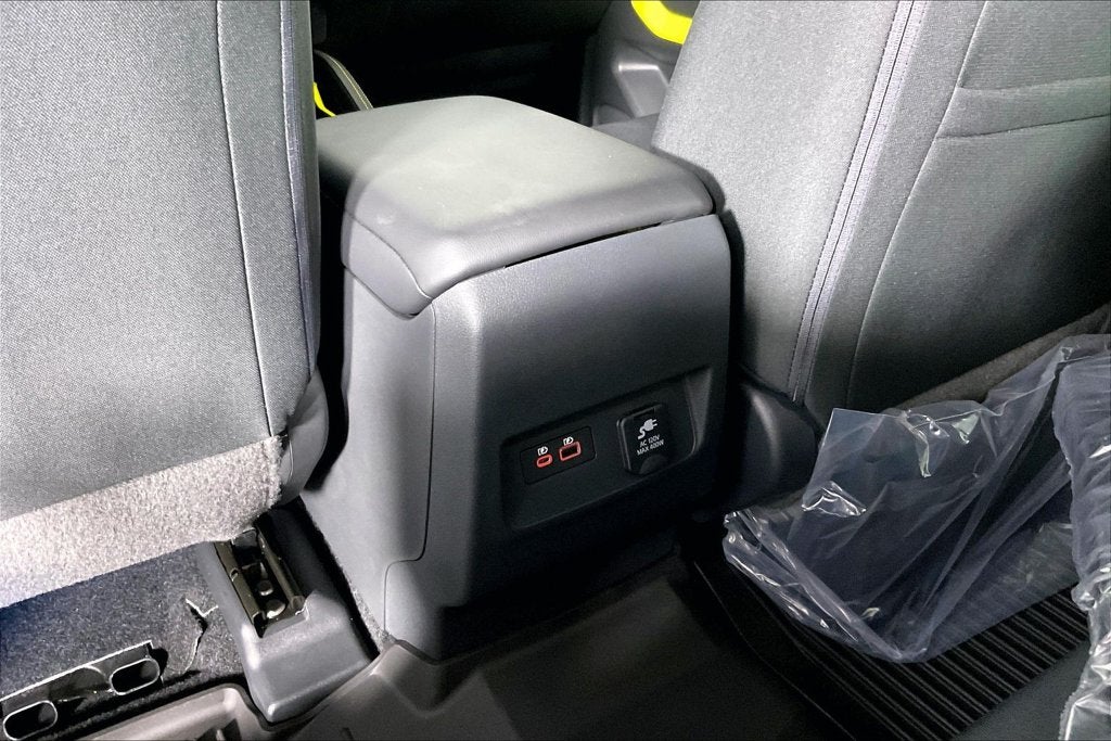 2027 Nissan Frontier SV