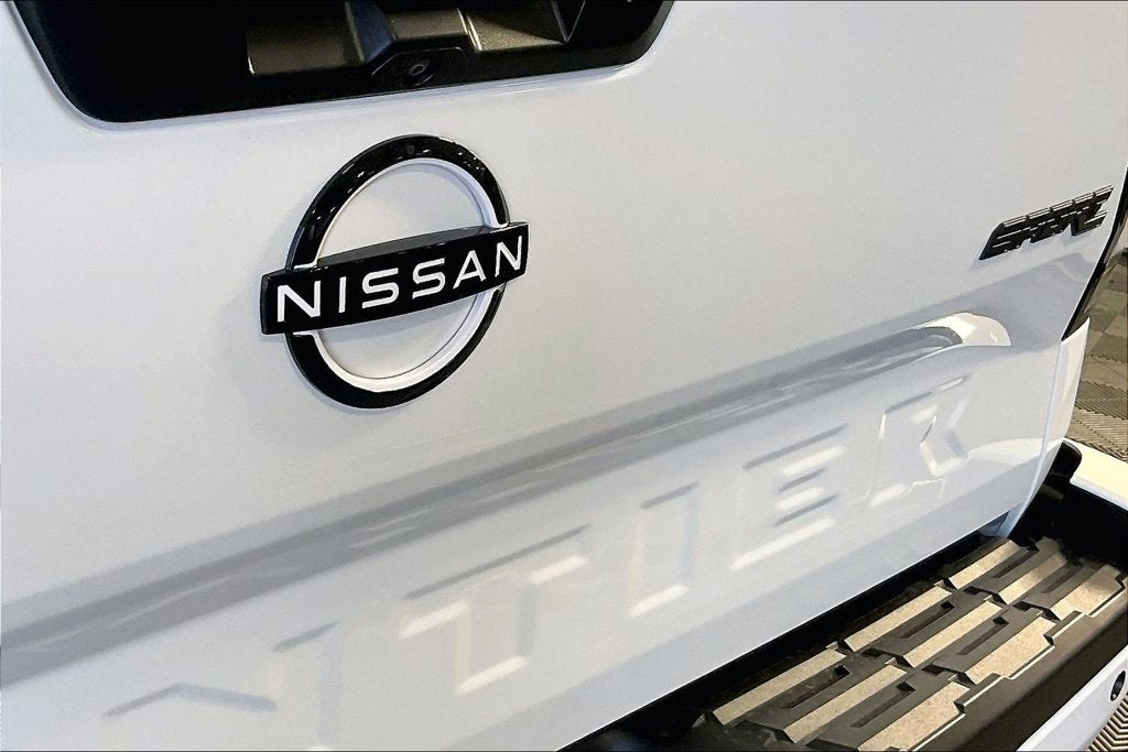 2027 Nissan Frontier Crew Cab SV