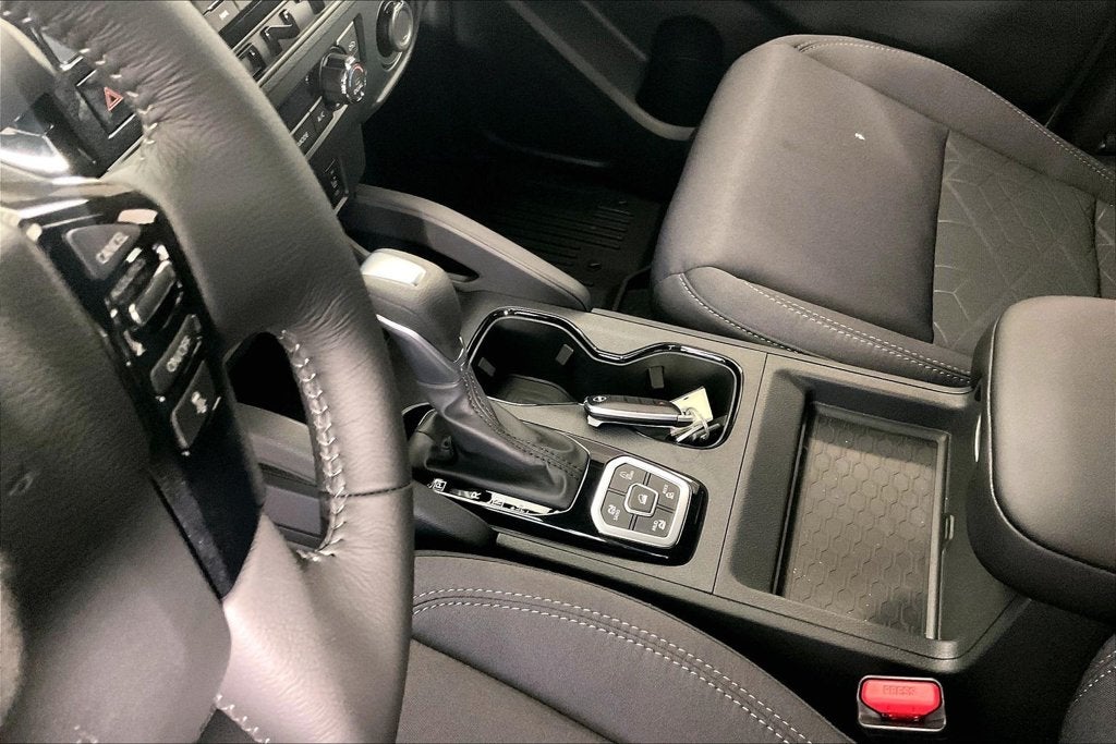 2027 Nissan Frontier SV