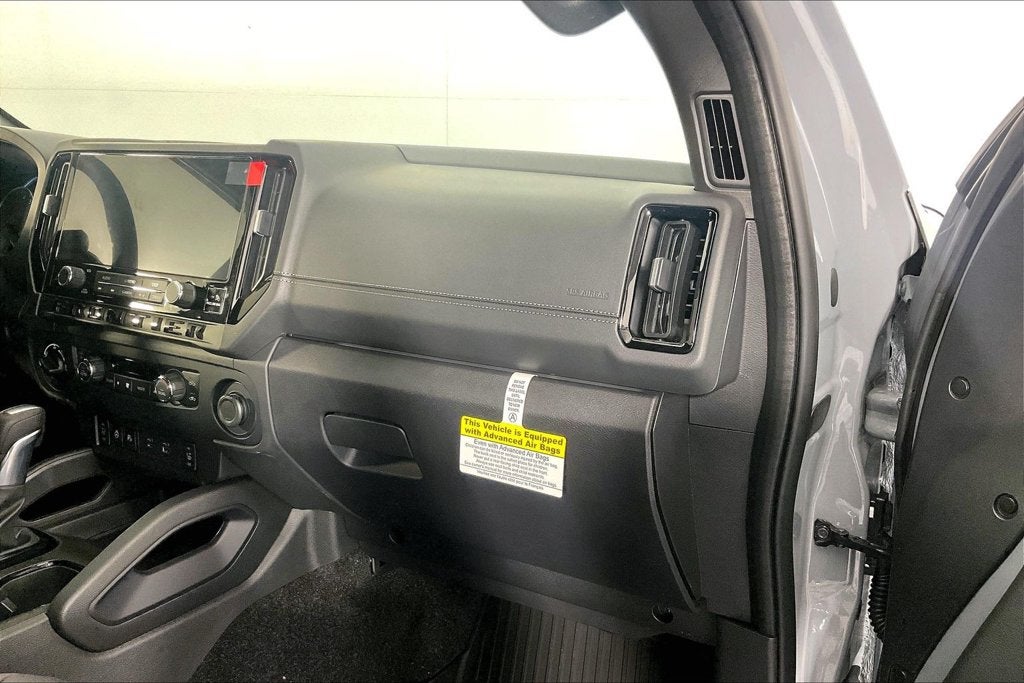 2027 Nissan Frontier SV
