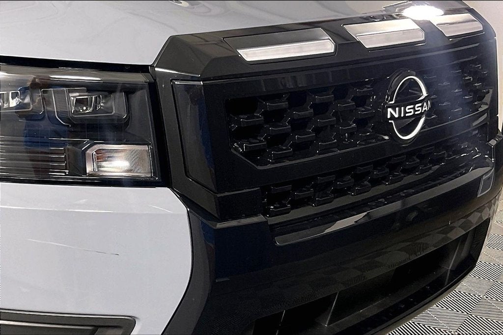 2027 Nissan Frontier SV