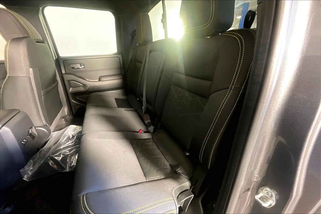 2027 Nissan Frontier SV