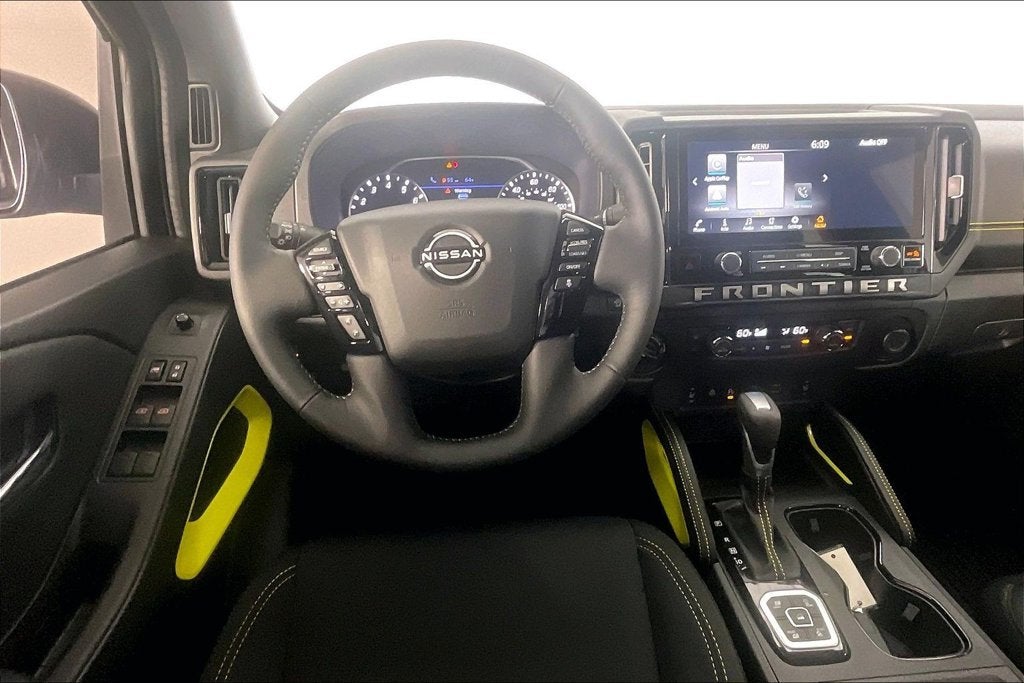 2027 Nissan Frontier SV