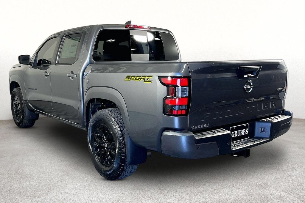2027 Nissan Frontier SV