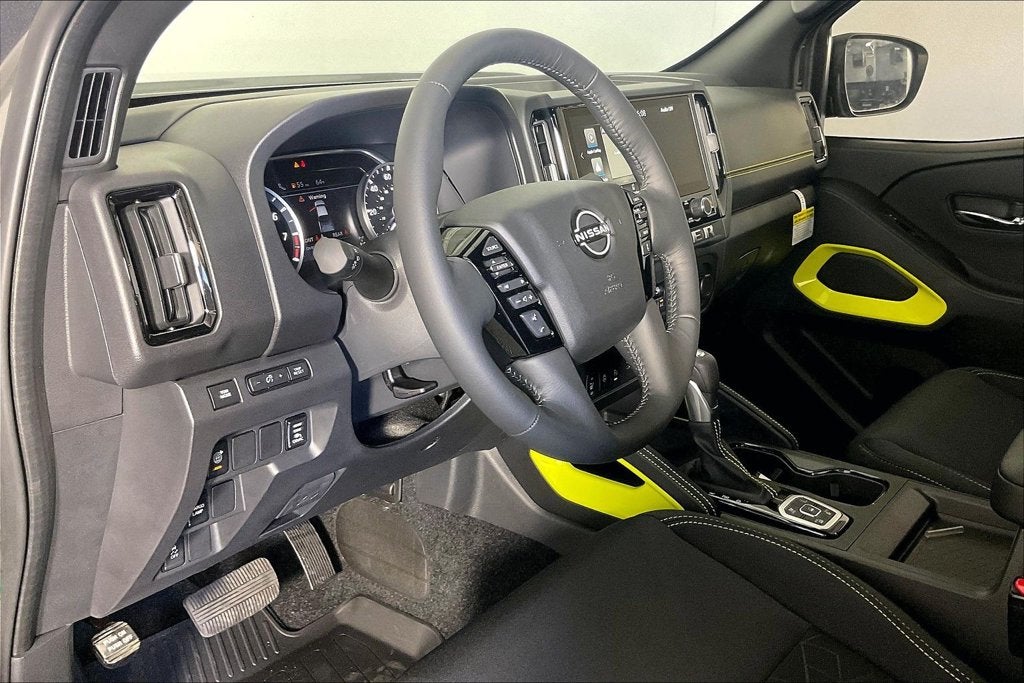 2027 Nissan Frontier SV