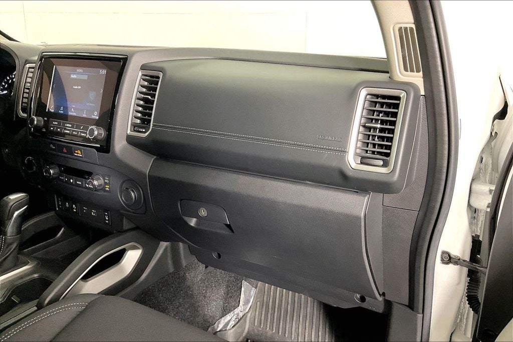 2024 Nissan Frontier Crew Cab SV